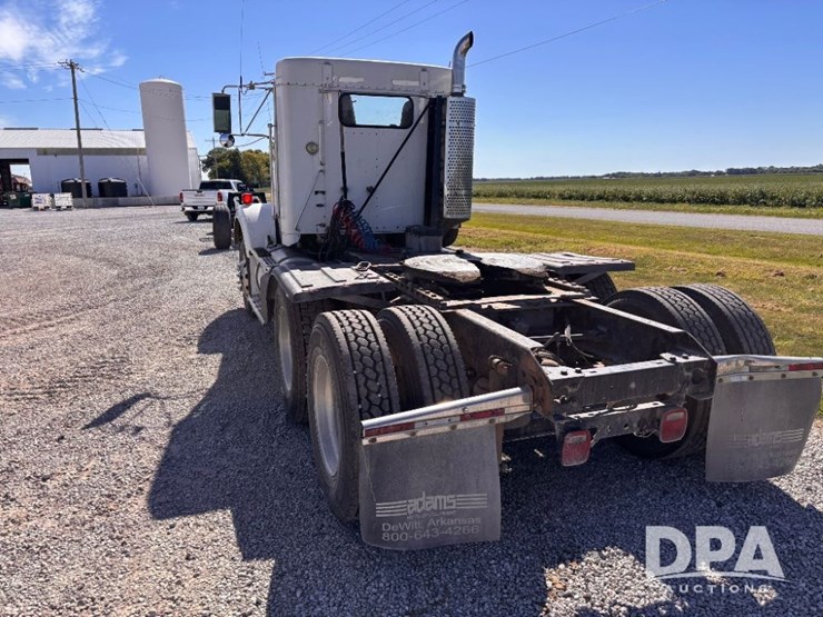 2005-kenworth-t800-image-9