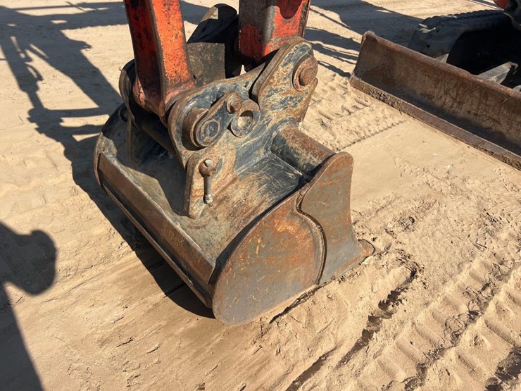 2019-kubota-u35-4-image-9