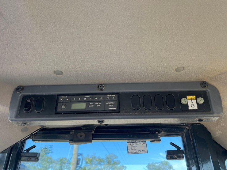 2019-komatsu-wa320-8-image-37