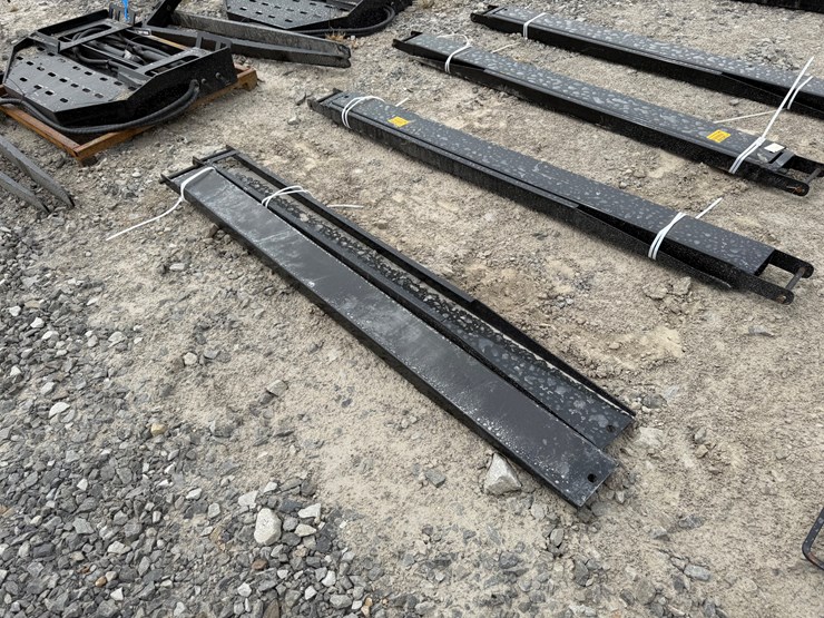 #2000-•-#26367-•-unused-giyi-7'-forklift-extension-forks-image-2