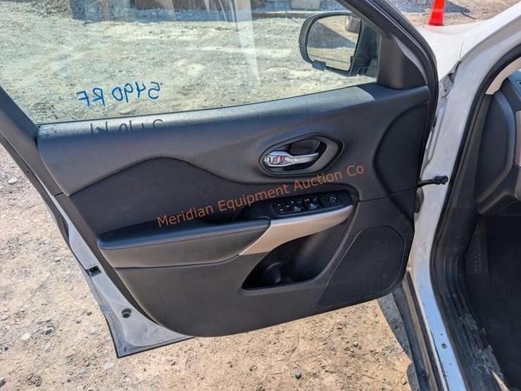 2017-jeep-cherokee-image-20