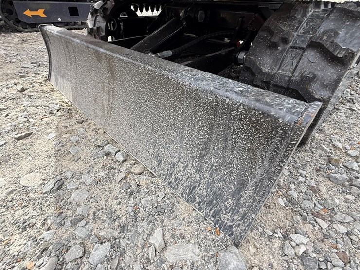 #220-•-#26538-•-unused-vicsec-vc15-mini-excavator-15j2507209-image-26