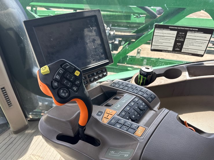 2018-john-deere-r4038-image-45