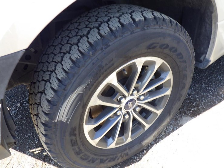 2018-ford-f150-image-13
