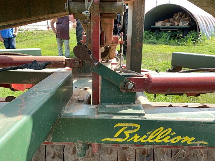 brillion-x-fold-packer-image-37