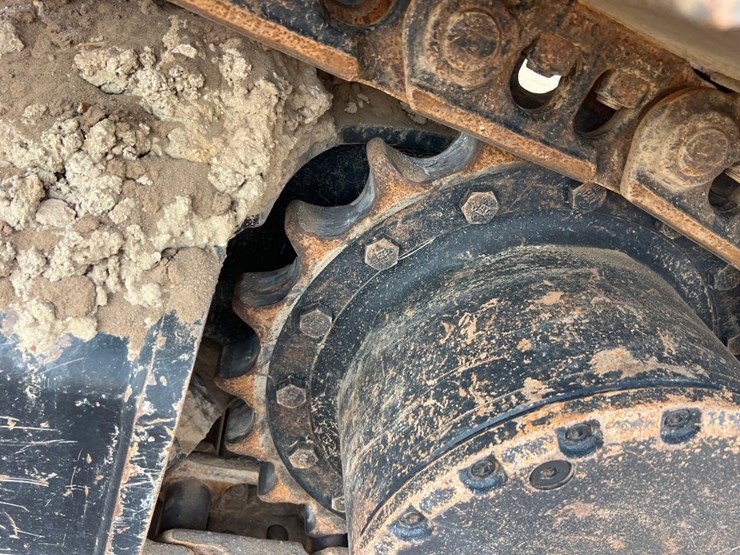 2022-caterpillar-317-image-32