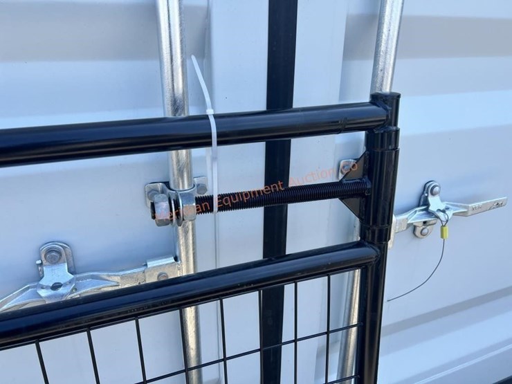 1--10'-mesh-farm-gate-image-3
