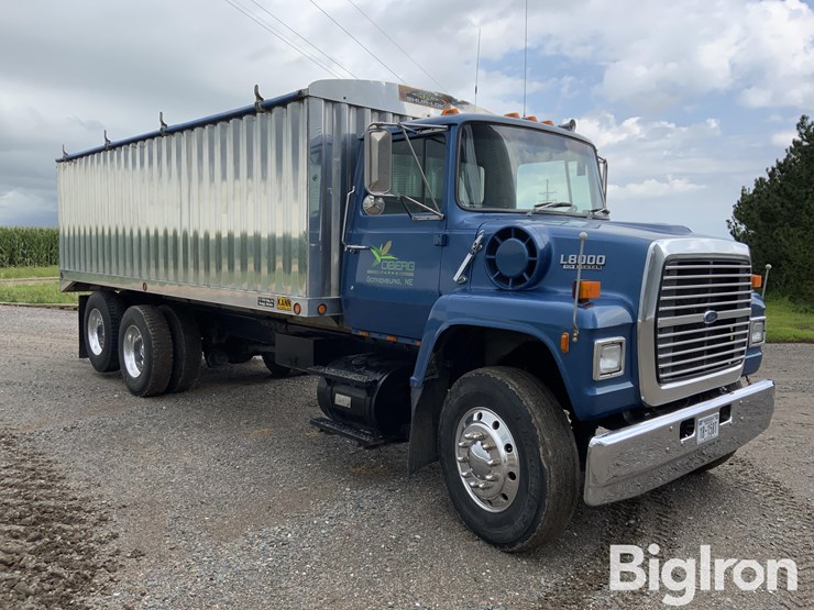 1990-ford-ln8000-image-3
