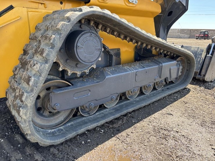 2019-deere-333g-image-17