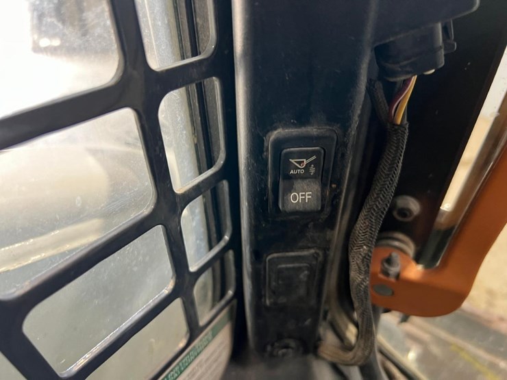 2021-bobcat-t770-image-25
