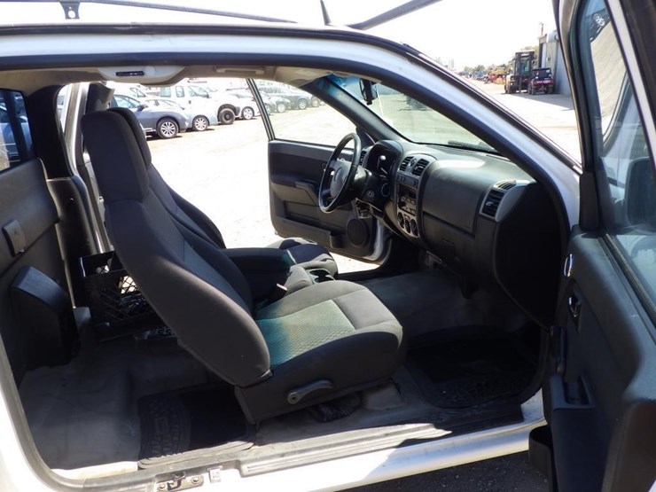 2012-chevrolet-colorado-image-7