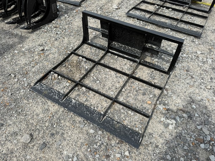 #230-•-#26325-•-unused-giyi-40"-mini-skid-steer-land-leveler-image-1