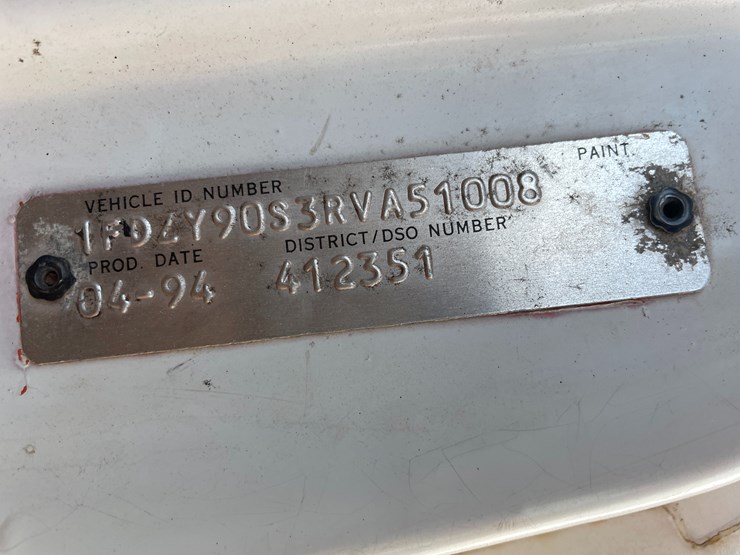 #2051-•-1994-ford-dump-truck-(has-wi-title)-image-33