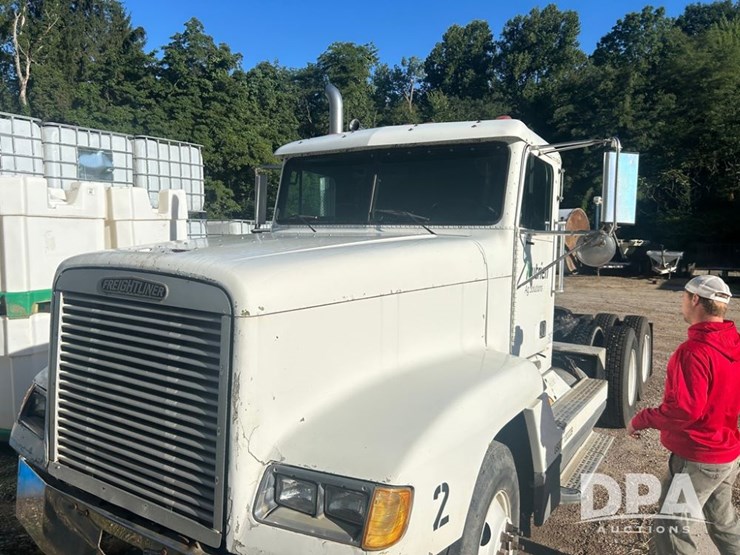 1995-freightliner-truck-(pz13851,-unit-40173)-image-3