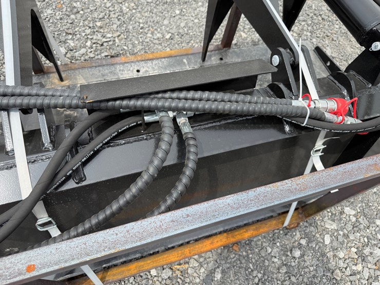 #2000-•-#26528-•-unused-giyi-gy-pg72c-72"-skid-steer-plate-grabber-c-pbzmq722507143-image-8