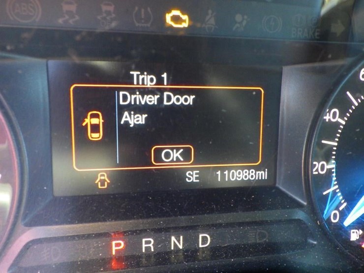 2018-ford-explorer-image-15