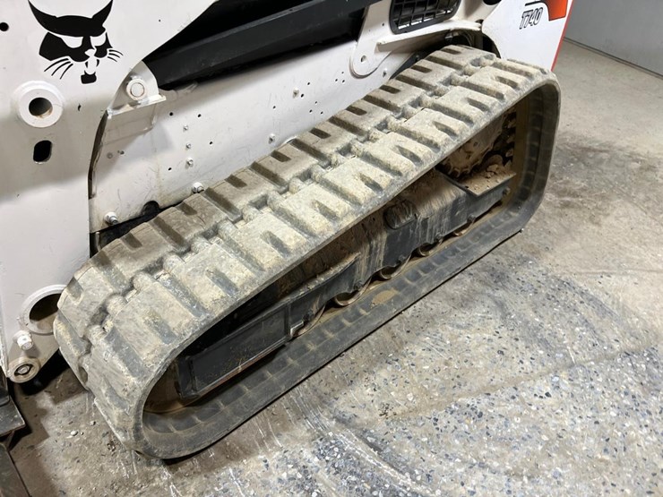 2021-bobcat-t740-image-12
