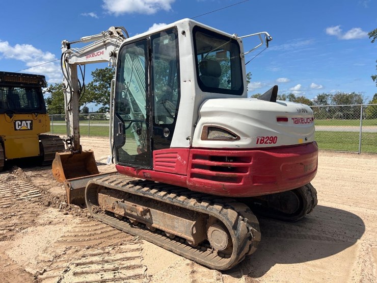 2018-takeuchi-tb290-image-2