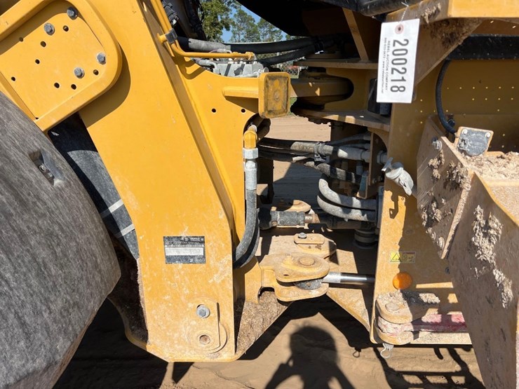 2018-caterpillar-926m-image-18