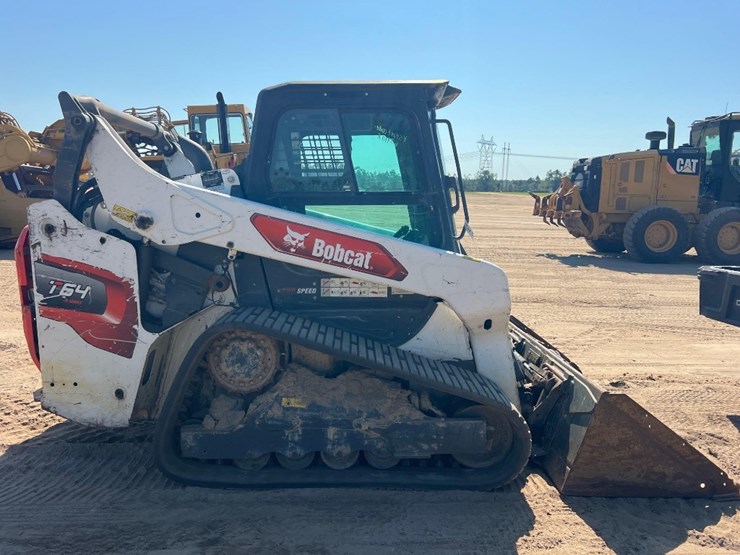 2021-bobcat-t64-image-5