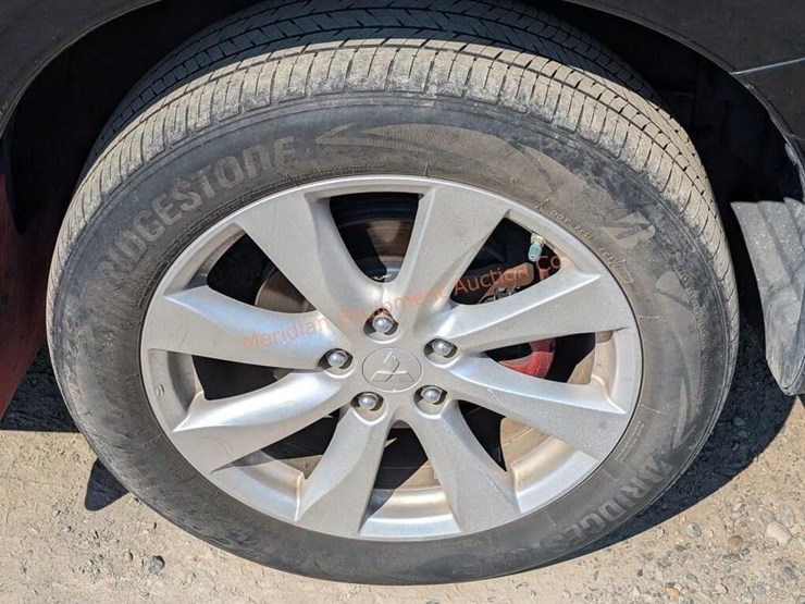 2014-mitsubishi-outlander-image-12