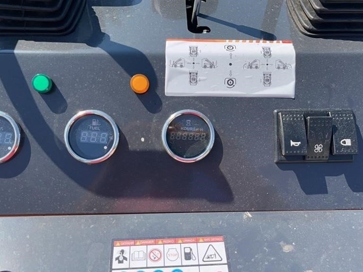 landhero-ldh-t460-mini-skid-steer-image-7