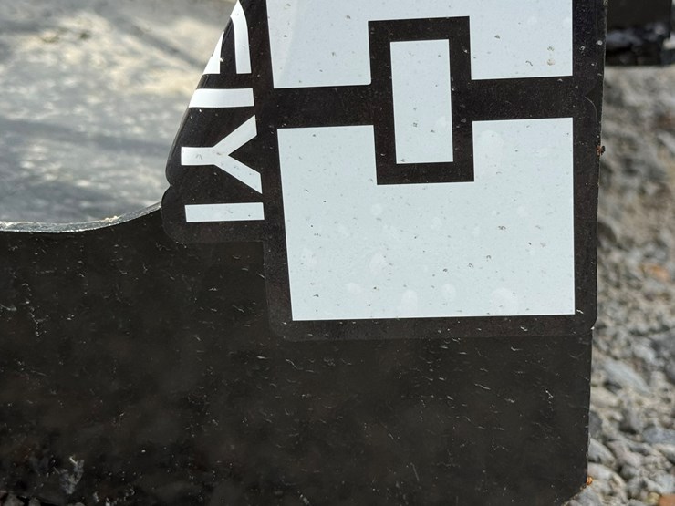 #230-•-#26336-•-unused-giyi-44"-mini-skid-steer-plate-grabber-cxpbzm44250794-image-5