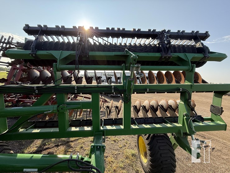 2021-john-deere-2680h-image-24