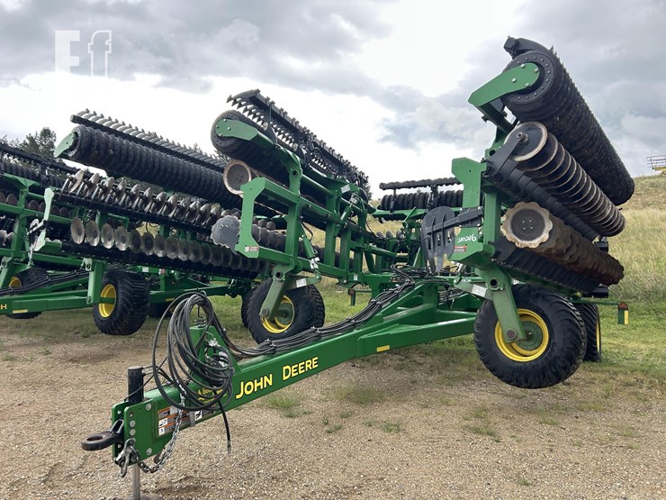 2021-john-deere-2680h-image-1