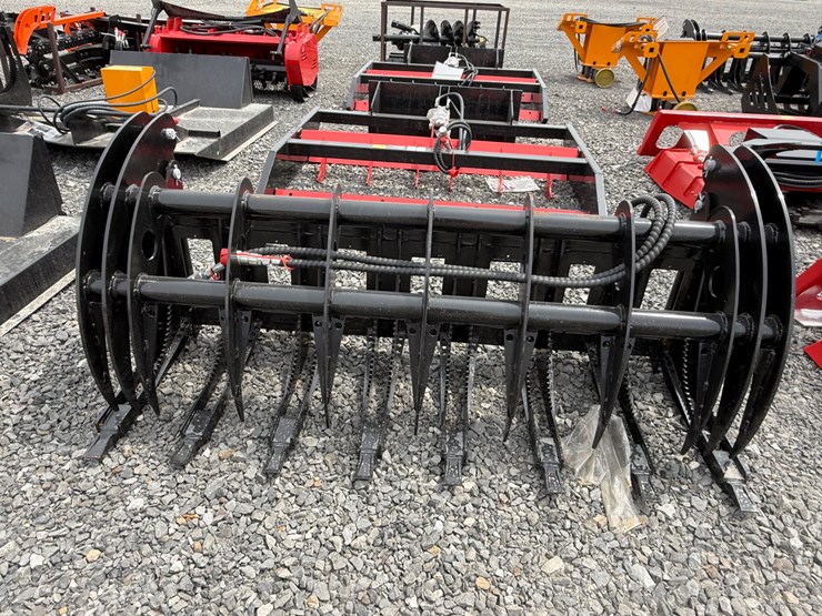 #2000-•-#26334-•-unused-giyi-72"-skid-steer-curbed-log-grabber-chxzmq722507190-image-9