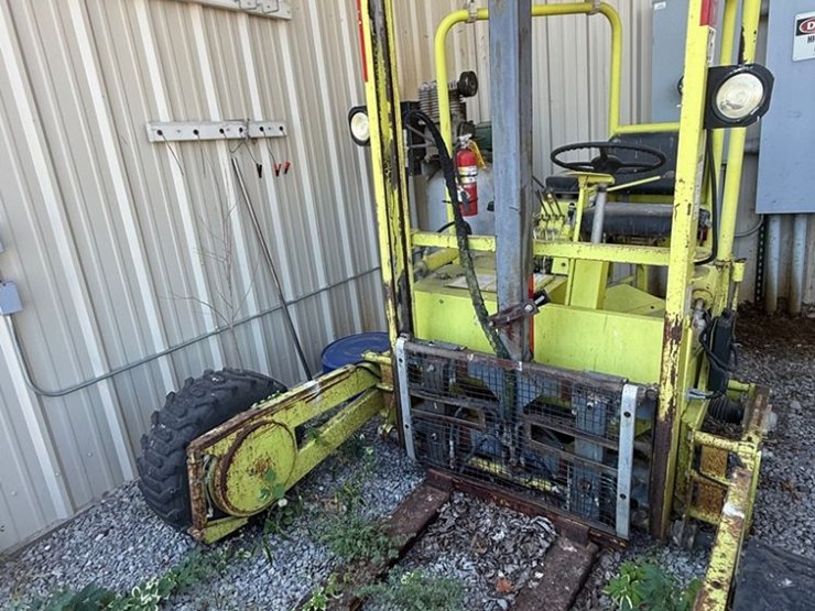 2001-donkey-d12-forklift-(np6114,-unit-88126)-image-2