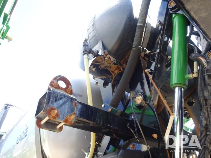 2019-john-deere-f4365-image-108