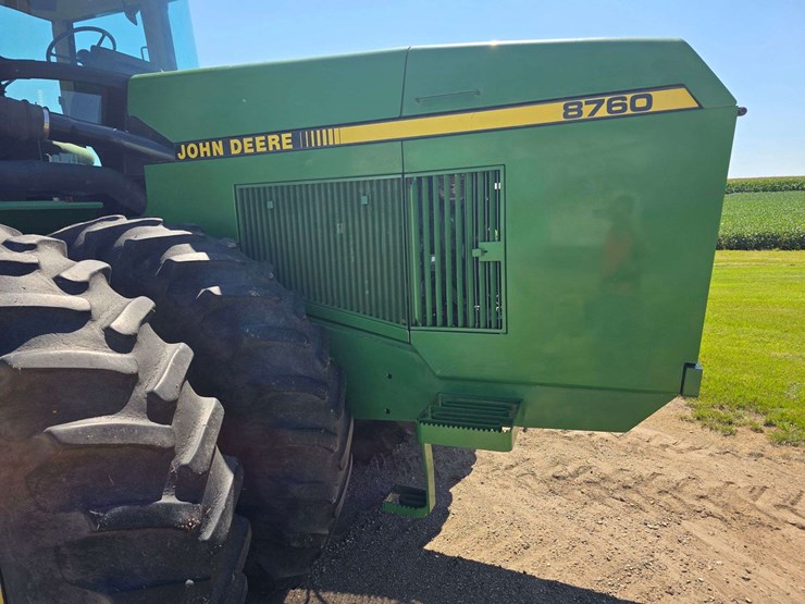 1989-john-deere-8760-image-65