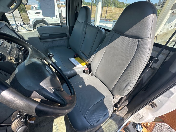 ford-f750-xl-image-17