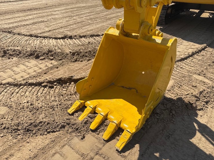 2011-komatsu-pc56-7-image-24