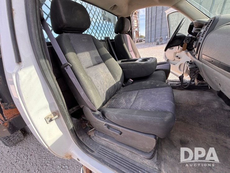 2012-chevrolet-3500-image-55
