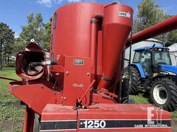case-ih-1250-image-4