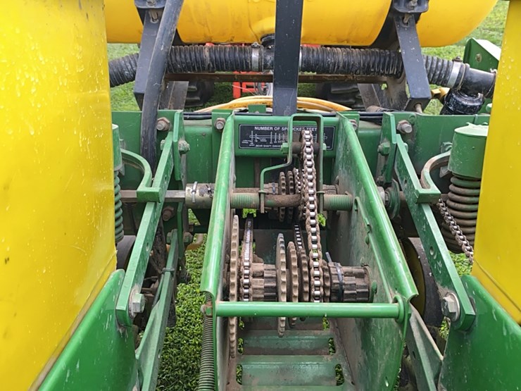 john-deere-1750-image-18