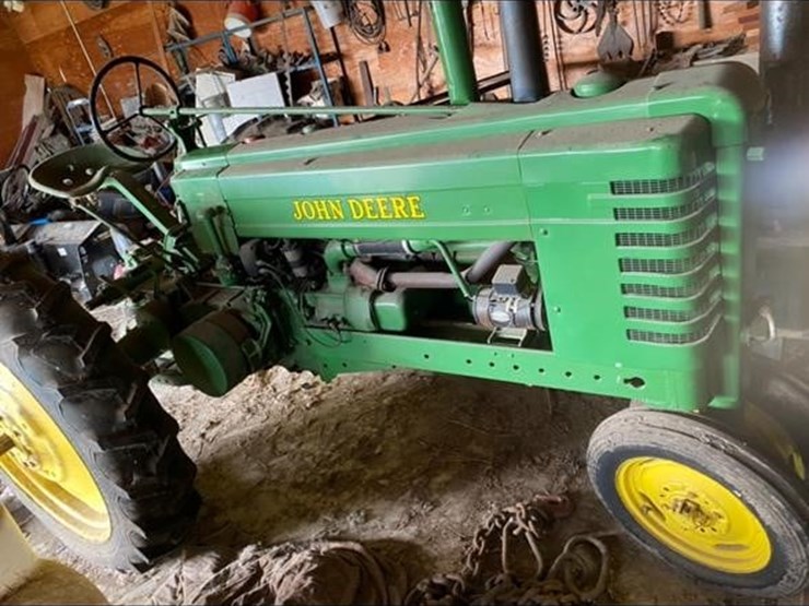 john-deere-b-image-1
