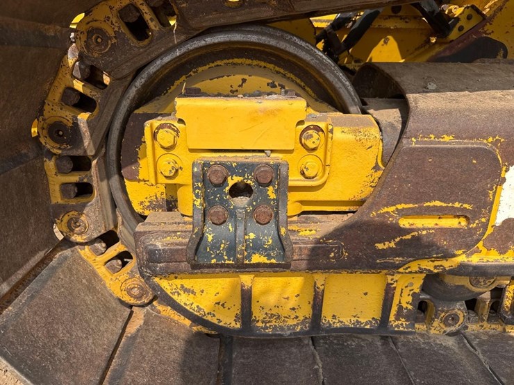 2019-komatsu-d51px-24-image-12