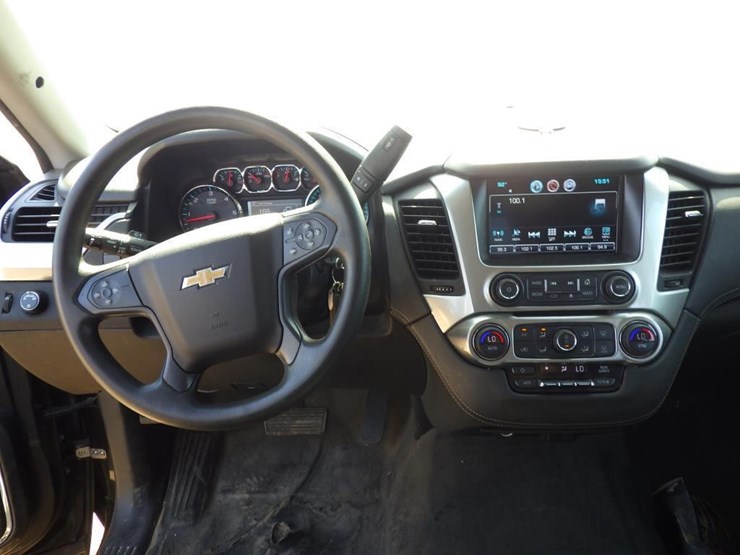2020-chevrolet-tahoe-image-9