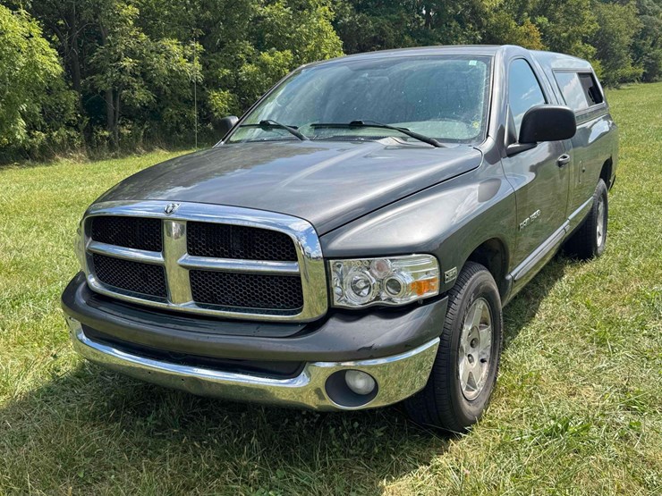 2004-dodge-1500-image-4