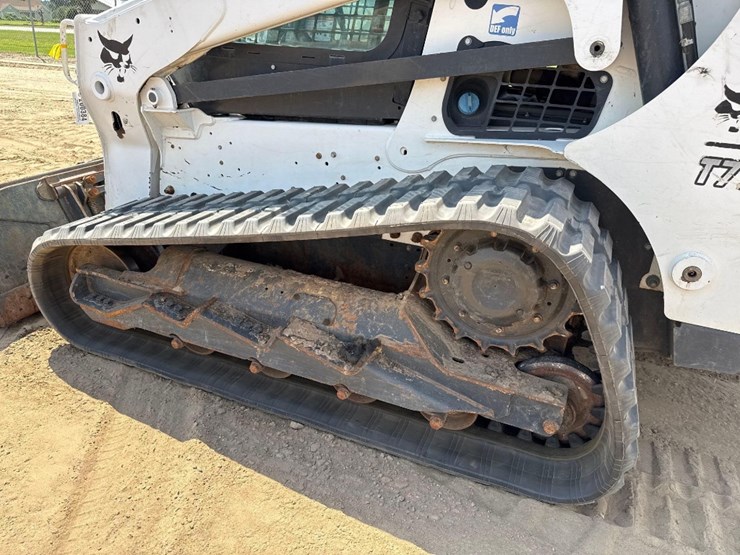 2021-bobcat-t770-image-9