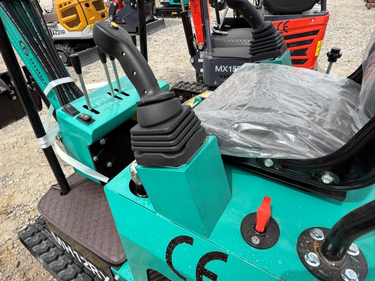 #220-•-#26487-•-unused-cfg-mh12rx-mini-excavator-image-20