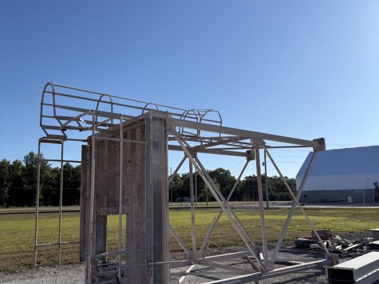 super-structure-tower-(pz13858)-image-1