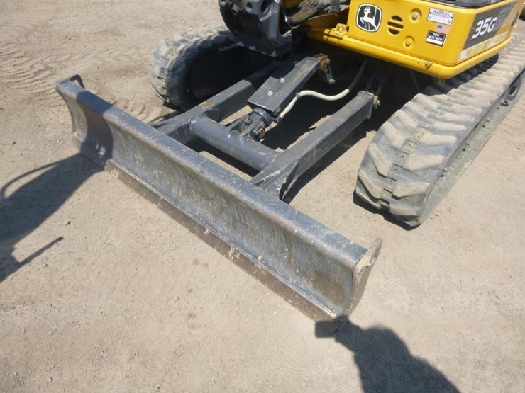 2022-deere-35g-image-20