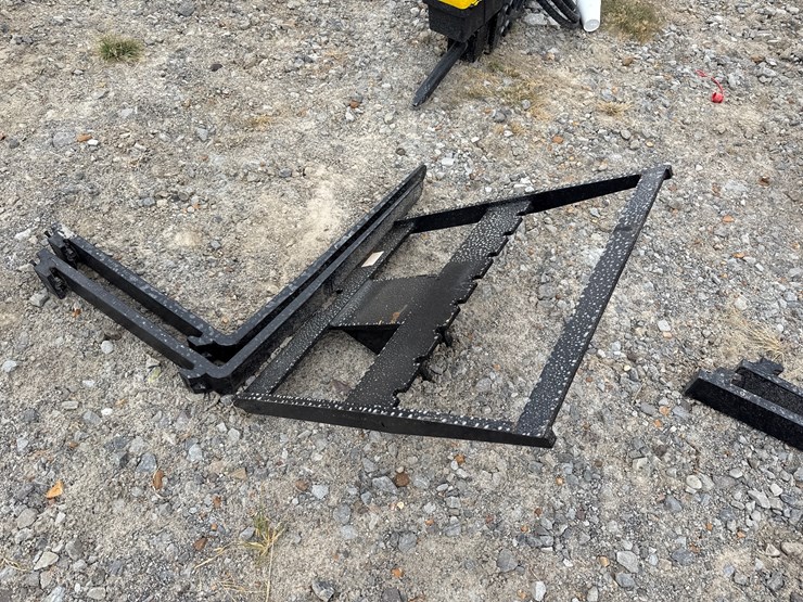 #230-•-#26393-•-unused-visec-mini-excavator-forks-image-4