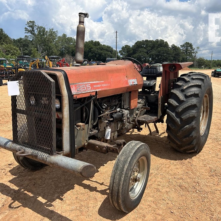 MASSEY-FERGUSON 255