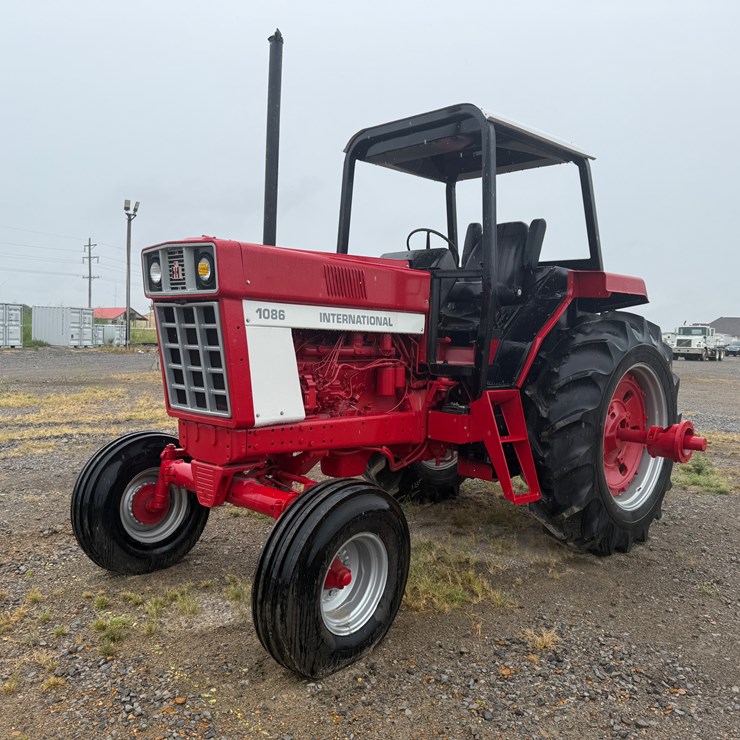 INTERNATIONAL 1086