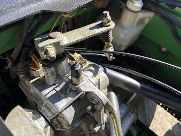 john-deere-gator-image-24